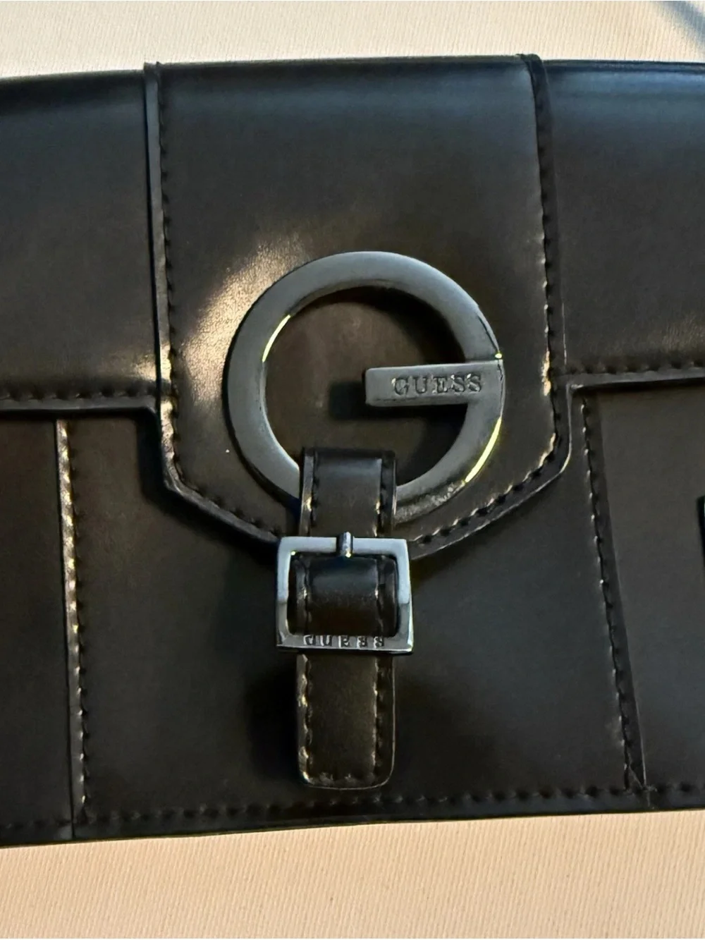 Vintage GUESS Black Shoulder Bag G Logo Buckle Envelope Baguette Y2K Mini Purse